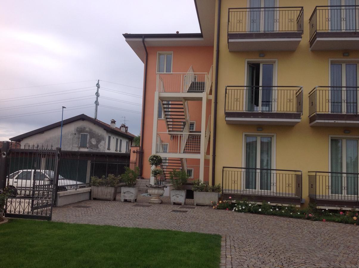 Hotel Panineria Colombera Rossa Brescia Exteriör bild
